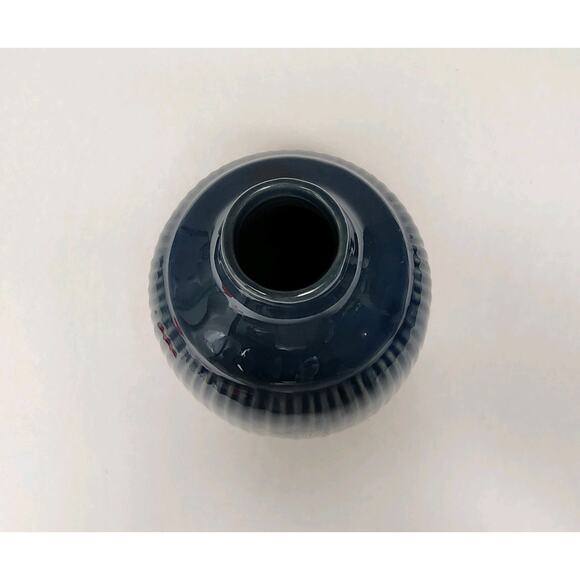 Home Decor Collection Bud Vases Style Fluted Vases Color White/Blue - Picture 6 of 9